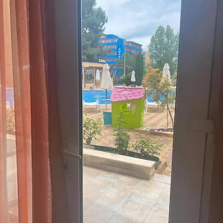 شقة Kamelia Garden 1 ساني بيتش